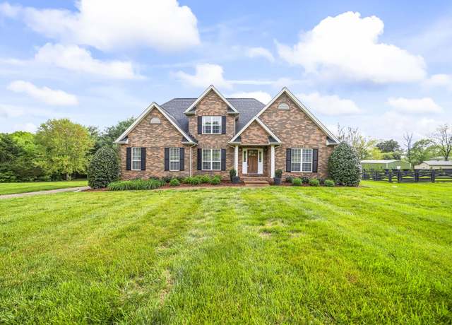 Property at 1621 Callie Way Dr, Franklin, TN 37064, 3 beds, 3.5 baths