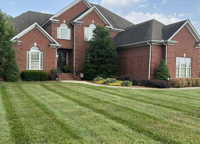 Property at 1001 Glastonbury Way, Murfreesboro, TN 37129, 3 beds, 2.5 baths