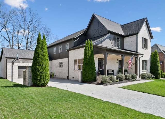 Property at 3020 Cecil Lewis Dr, Franklin, TN 37067, 4 beds, 3 baths