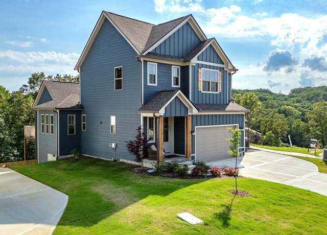 Property at 6969 Mercedes Ln, Ooltewah, TN 37363, 3 beds, 2.5 baths