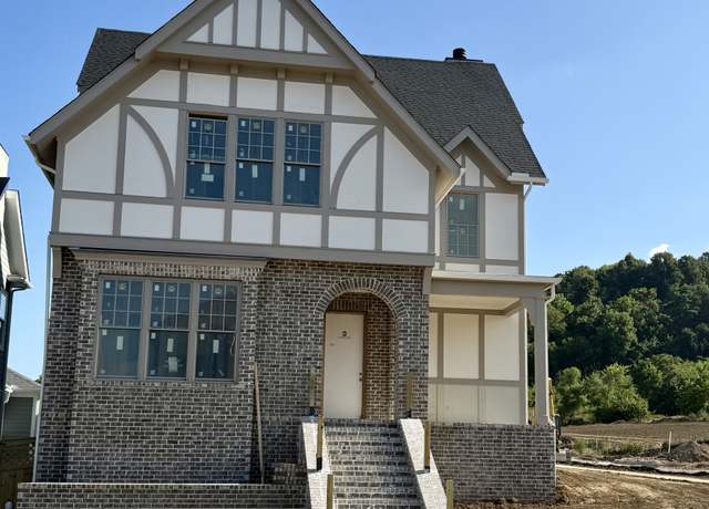 Property at 8031 Southvale Blvd, Franklin, TN 37064, 5 beds, 5.5 baths