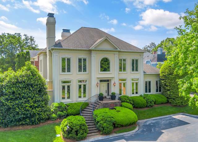 Property at 135 Abbottsford, Nashville, TN 37215, 4 beds, 3.5 baths