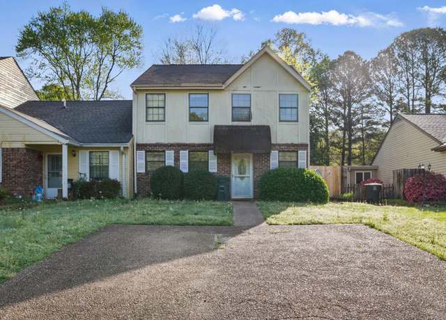 Property at 1335 Village Green Dr, Hixson, TN 37343, 3 beds, 2.5 baths