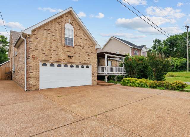 Property at 704 Shandale Dr, Madison, TN 37115, 4 beds, 3 baths
