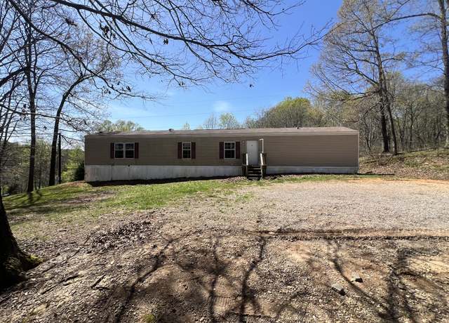 Property at 1209 Spradlin Rd, Dickson, TN 37055, 3 beds, 2 baths