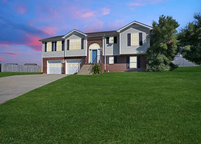 Property at 1026 Van Buren Ct, Clarksville, TN 37042, 4 beds, 3 baths