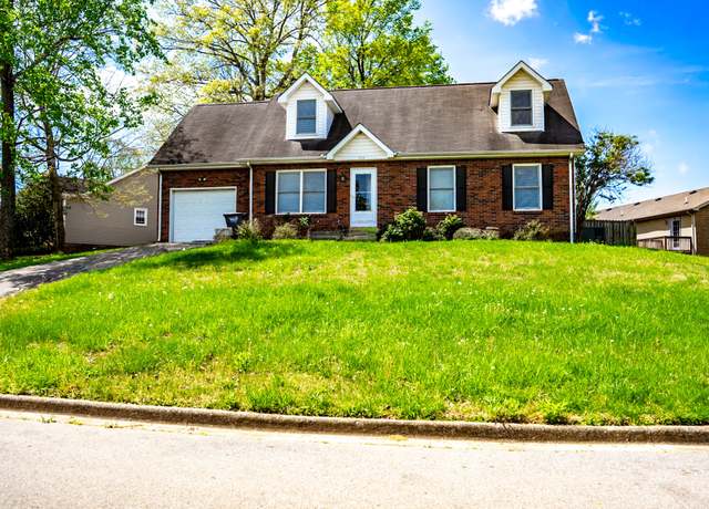 Property at 1712 Thistlewood Dr, Clarksville, TN 37042, 4 beds, 2.5 baths