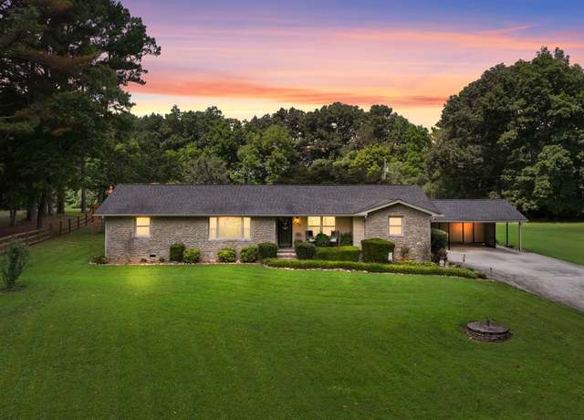 Property at 104 Pleasant Grove Rd, Estill Springs, TN 37330, 4 beds, 2 baths