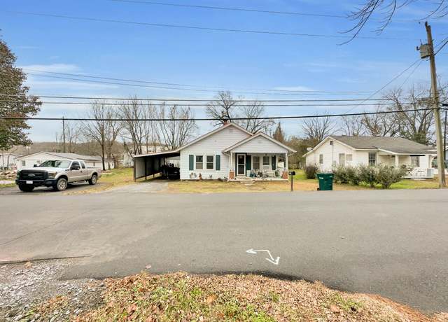 Property at 203 E Wyly St, Waverly, TN 37185, 2 beds, 1 bath
