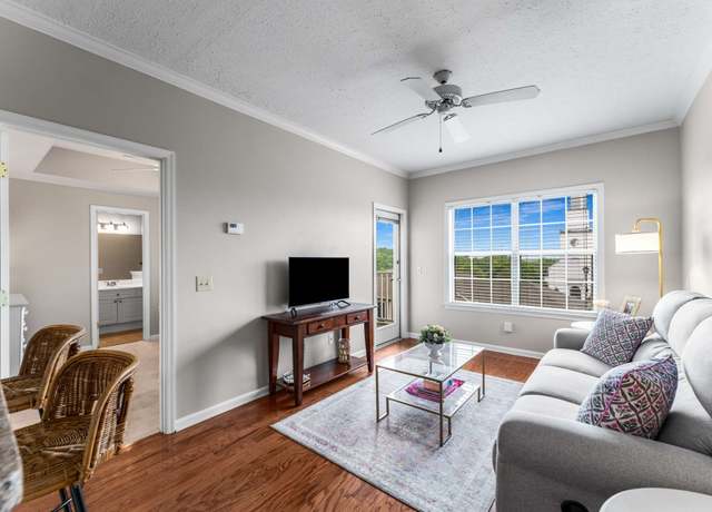 Property at 2025 Woodmont Blvd #341, Nashville, TN 37215, 1 bed, 1 bath