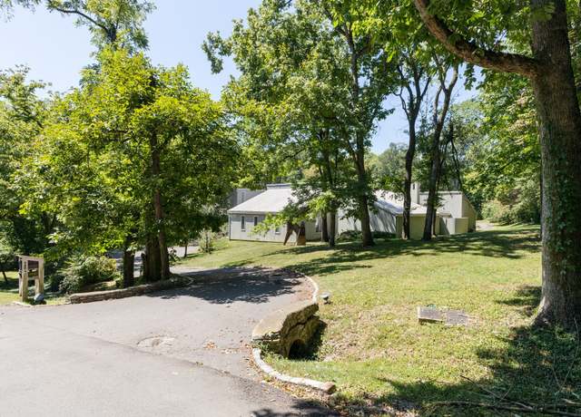 Property at 6004 Dunham Springs Rd, Nashville, TN 37205, 4 beds, 7 baths