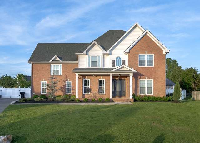 Property at 372 Abbie Rd, Murfreesboro, TN 37128, 3 beds, 2.5 baths