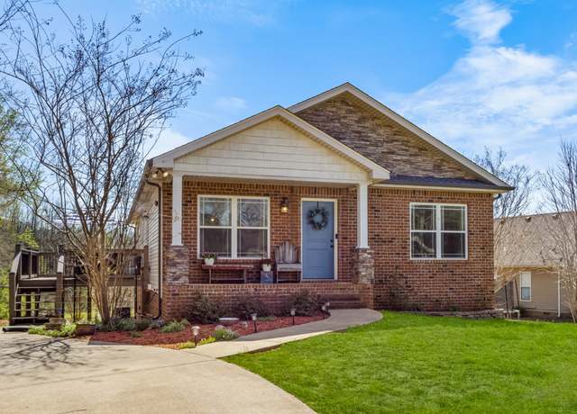 Property at 140 Pocono Dr, Pleasant View, TN 37146, 3 beds, 2.5 baths