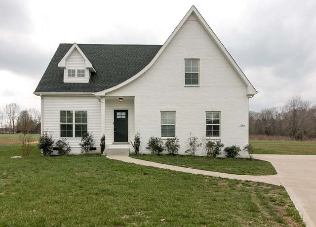 Property at 1146 Garrettsburg Rd, Clarksville, TN 37042, 4 beds, 2.5 baths