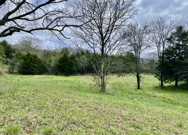 Property at 11 Crenshaw Rd, Hartsville, TN 37074