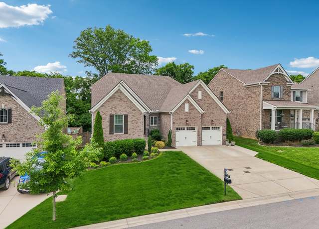 Property at 2016 Oliver Dr, Mount Juliet, TN 37122, 4 beds, 3.5 baths