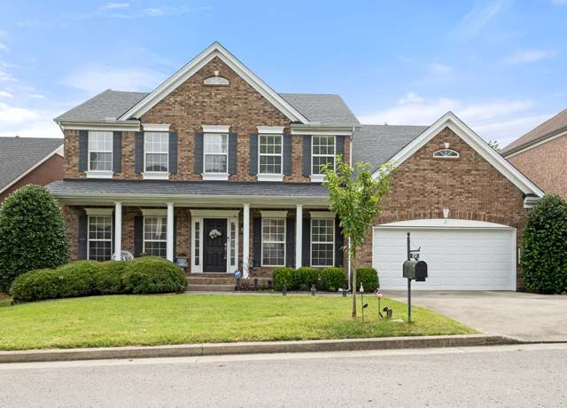 Property at 9737 Valley Springs Dr, Brentwood, TN 37027, 4 beds, 2.5 baths