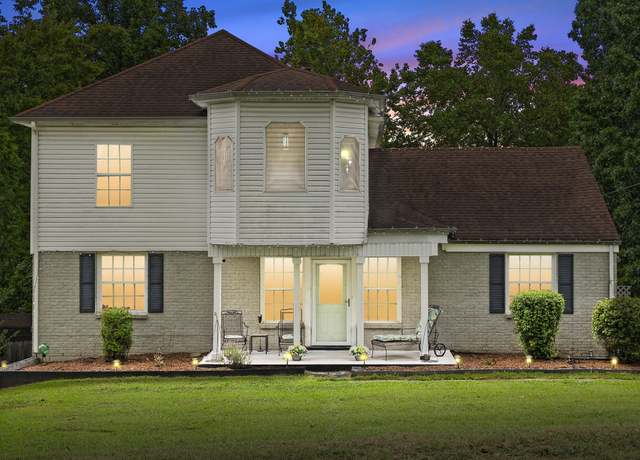 Property at 2610 Airpark Dr, Nashville, TN 37206, 5 beds, 3 baths