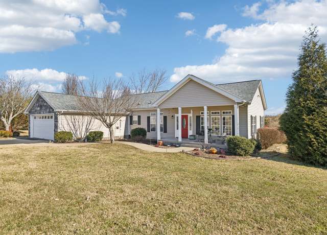 Property at 2104 Buckskin Ct, Spring Hill, TN 37174, 3 beds, 2 baths