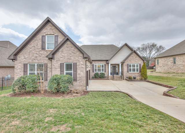 Property at 3235 Mecklenburg Dr, Columbia, TN 38401, 3 beds, 2.5 baths