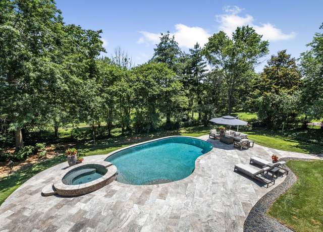 Property at 700 Princeton Hills Dr, Brentwood, TN 37027, 7 beds, 7 baths