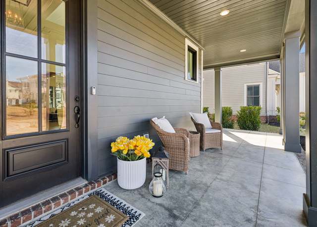 Property at 6060 Pasquo Rd, Nashville, TN 37221, 5 beds, 4.5 baths