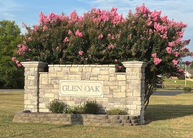 Property at 109 Agee Ct, Hendersonville, TN 37075, 3 beds, 2.5 baths