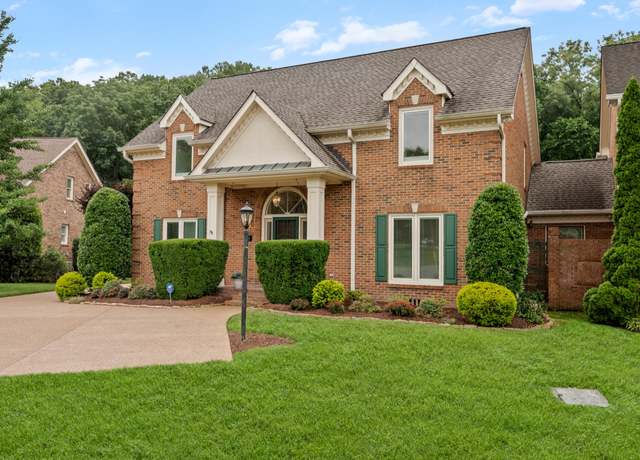 Property at 5212 Shenandoah Ct, Nashville, TN 37220, 4 beds, 4 baths