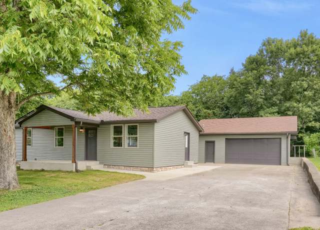 Property at 306 Forrest St, Watertown, TN 37184, 3 beds, 1 bath