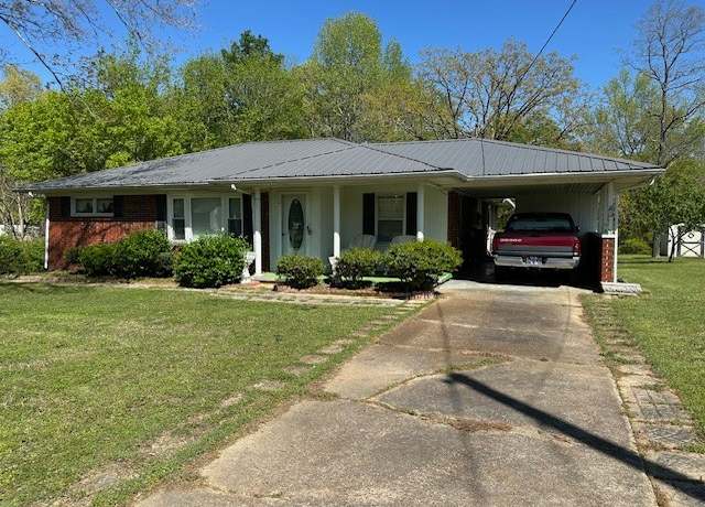 Property at 1487 Natchez Trace Rd, Camden, TN 38320, 3 beds, 2 baths
