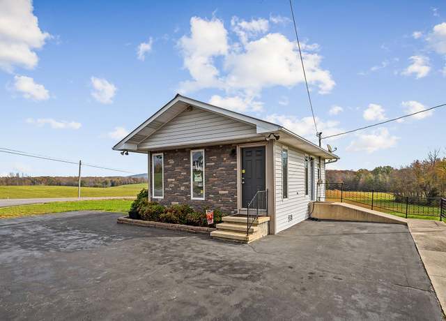 Property at 14133 Old Kentucky Rd, Walling, TN 38587, 1 bed, 0.5 baths