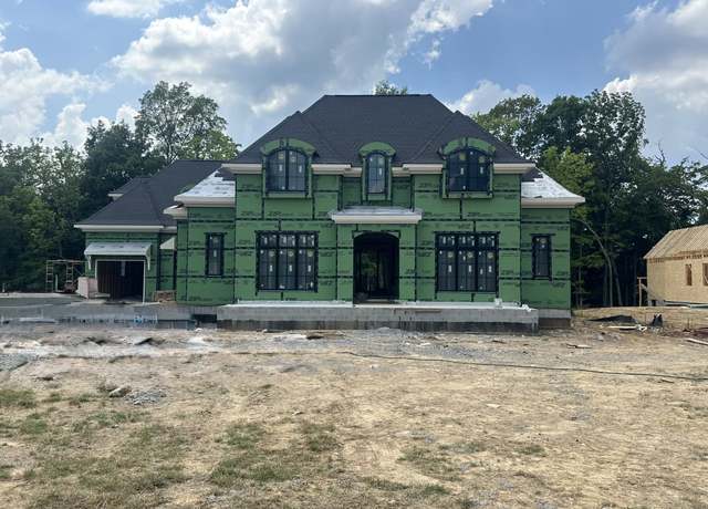 Property at 1667 Heartwood Ln, Brentwood, TN 37027, 5 beds, 6 baths