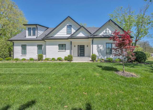 Property at 134 Carriage Dr, Nashville, TN 37221, 6 beds, 4 baths