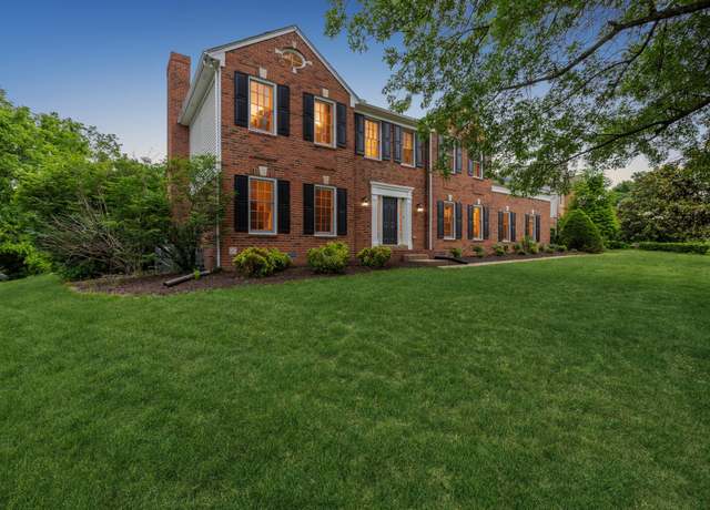 Property at 410 Springhouse Ct, Franklin, TN 37067, 5 beds, 2.5 baths