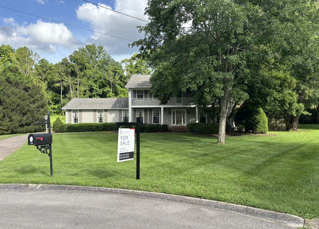 Property at 8205 Sherwood Green Ct, Brentwood, TN 37027, 4 beds, 2.5 baths