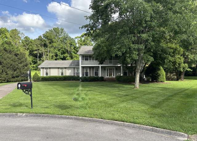 Property at 8205 Sherwood Green Ct, Brentwood, TN 37027, 4 beds, 2.5 baths