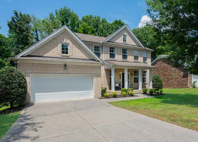 Property at 611 Heritage Dr, Mount Juliet, TN 37122, 5 beds, 3 baths