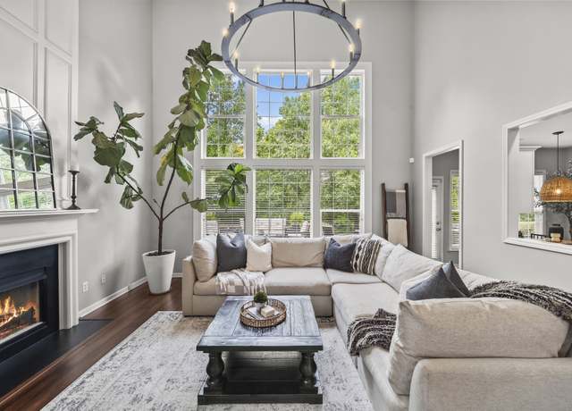 Property at 5517 Nevil Pt, Brentwood, TN 37027, 4 beds, 2.5 baths