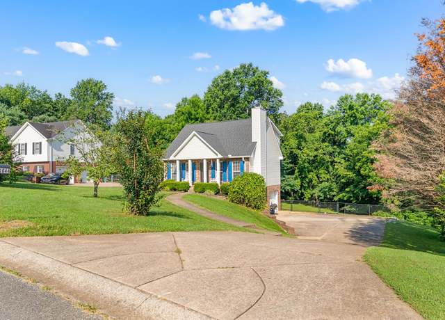 Property at 1044 Heatherwood Rd, Pleasant View, TN 37146, 3 beds, 2 baths