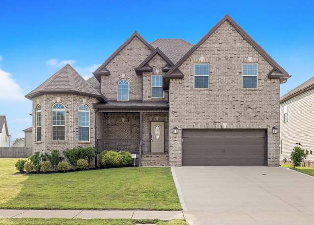 Property at 1408 Kingbird Dr, Clarksville, TN 37040, 4 beds, 3 baths