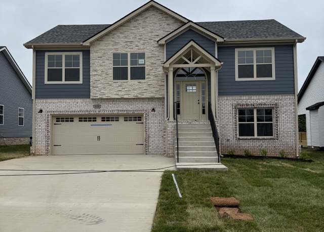Property at 820 Macon Ln, Clarksville, TN 37042, 4 beds, 3 baths