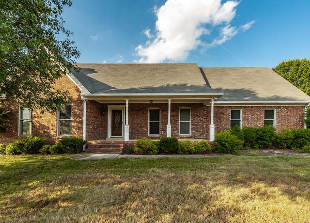 Property at 724 Deshea Creek Rd, Gallatin, TN 37066, 3 beds, 2.5 baths