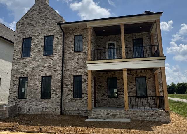 Property at 102 Cardiff Dr N, Spring Hill, TN 37174, 4 beds, 4.5 baths