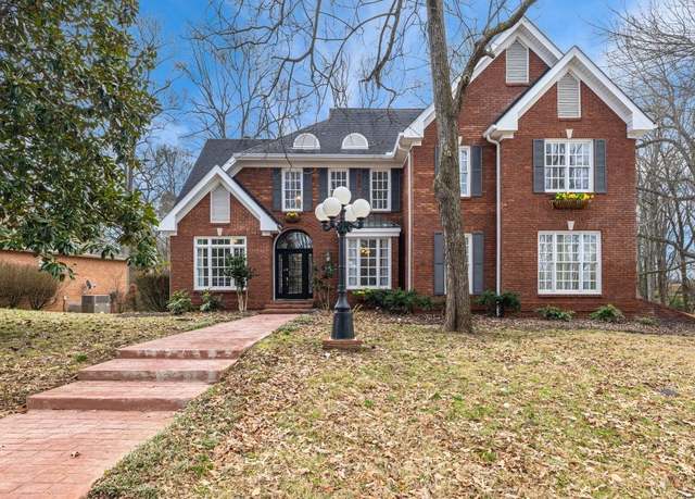 Property at 545 Ridgecrest Dr, Mcminnville, TN 37110, 4 beds, 4.5 baths