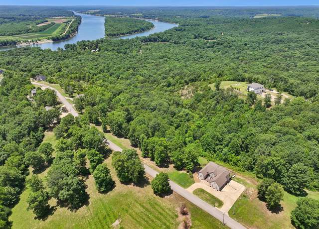 Property at 300 Rivers Edge Dr, Bath Springs, TN 38311, 3 beds, 3 baths
