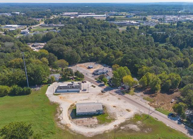 Property at 823 Whitehall St, Jackson, TN 38301