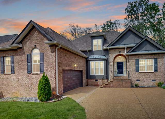 Property at 140 Ridgeview Trce, Hendersonville, TN 37075, 4 beds, 3 baths