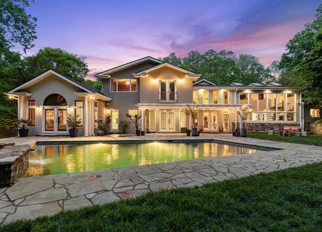 Property at 6617 Rolling Fork Dr, Nashville, TN 37205, 5 beds, 4.5 baths