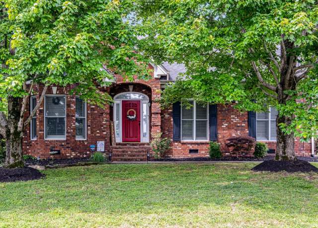 Property at 402 Calumet Trce, Murfreesboro, TN 37127, 4 beds, 2.5 baths