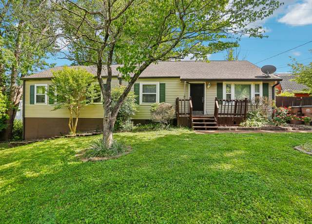 Property at 2923 Teakwood Dr, Nashville, TN 37214, 5 beds, 3 baths